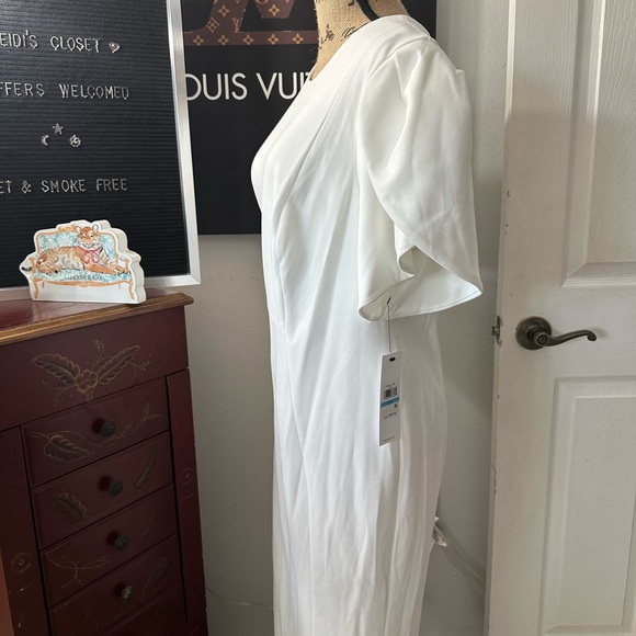 🆕Calvin Klein Ivory Petal Sleeve Dress - Picture 8 of 17